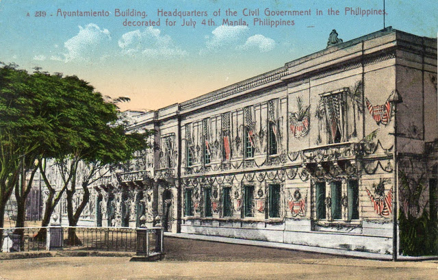 Ayuntamiento or the Palace vintage postcard