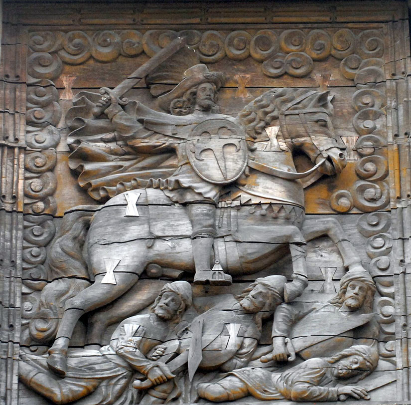 Front gate of Intramuros with Saint James the Moorslayer