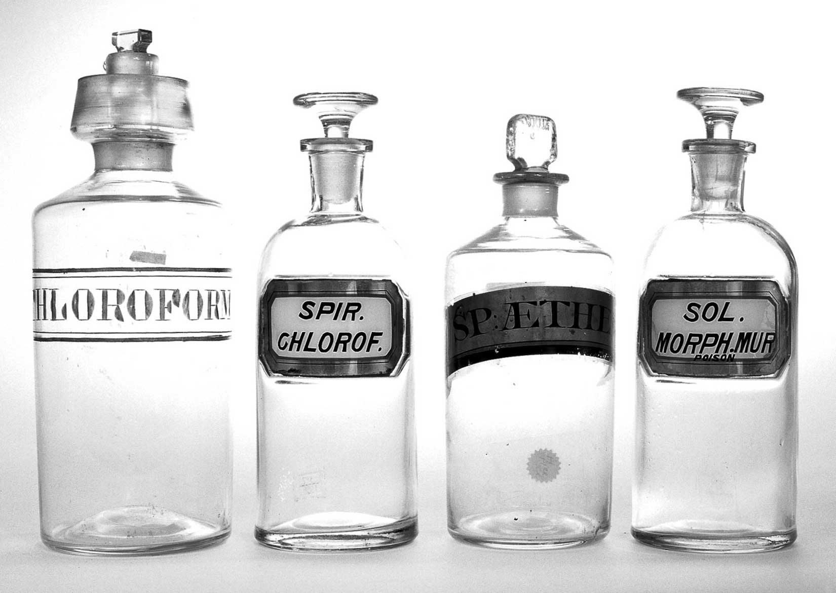Nineteenth-century-bottles-chloroform